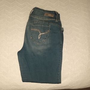 YMI Wanna better butt Capri